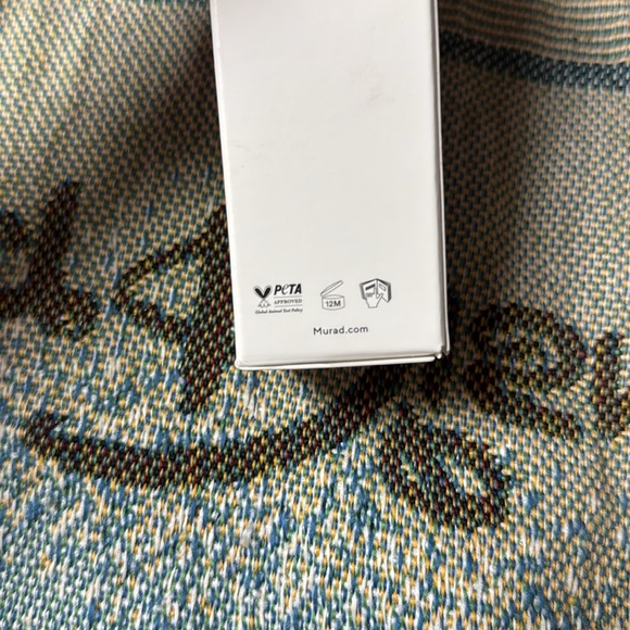 Murad resurgence retinal resculpt overnight treatment - Picture 9 of 9